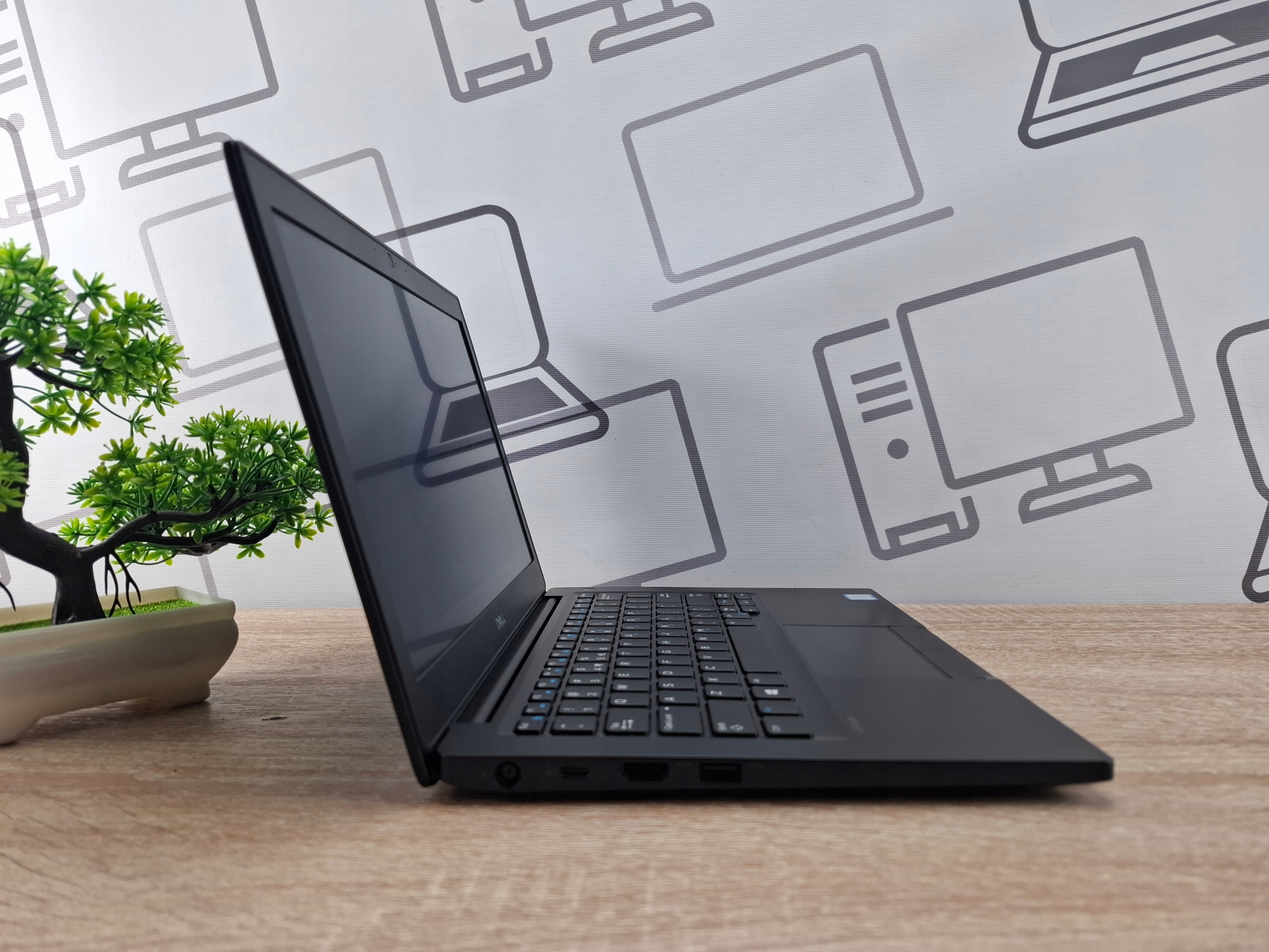 Mažas „Dell Latitude 7280 i5-7300U“ 16 GB 2 TB SSD WIN10 ultrabook - Image 4