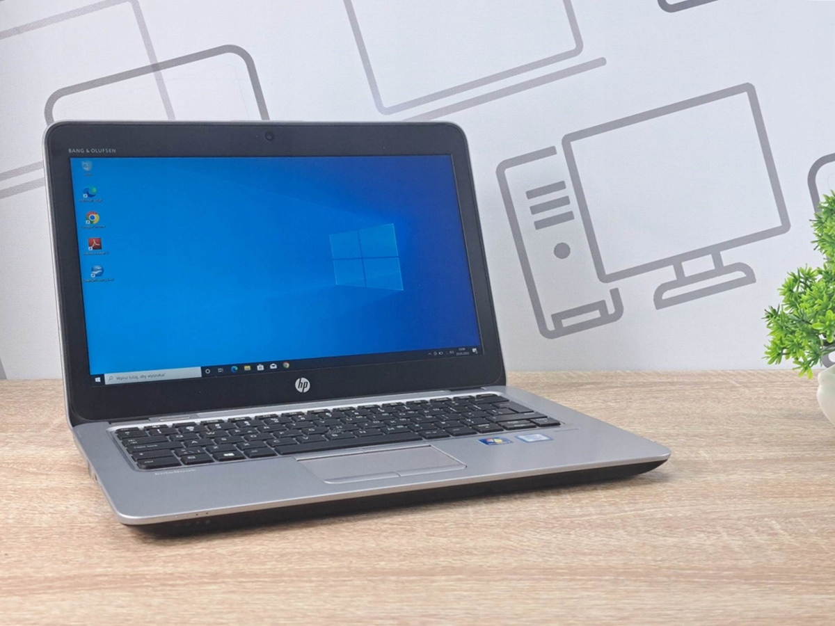 HP EliteBook 820 G3 i5 8 GB 512 GB SSD HD WIN10 - Image 3