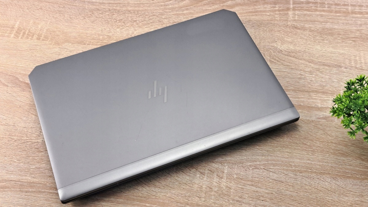 HP Zbook 15 G6 grafikos nešiojamas kompiuteris I7-9750H 32 GB 512 GB SSD FHD QUADRO WIN11 - Image 4