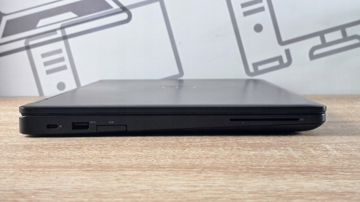 „Dell Latitude 5580“ ultrabookas i5 32 GB 1 TB SSD 15,6 colių FullHD WIN10 - Image 4