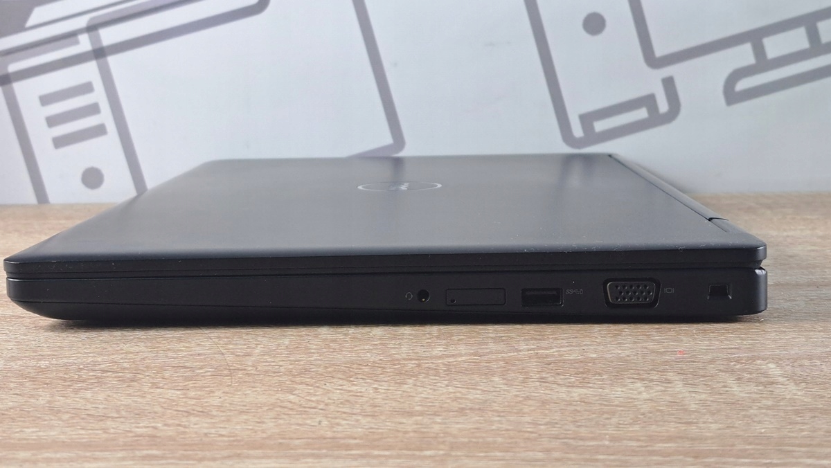 „Dell Latitude 5580“ ultrabookas i5 32 GB 1 TB SSD 15,6 colių FullHD WIN10 - Image 5