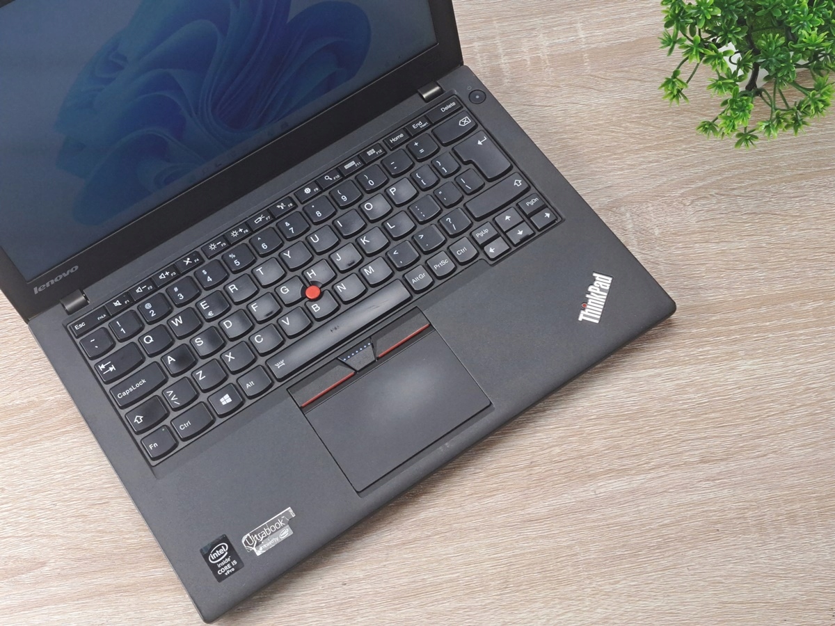 „Lenovo ThinkPad X250“ i5-5300, 8 GB, 1 TB SSD, WIN10 - Image 4