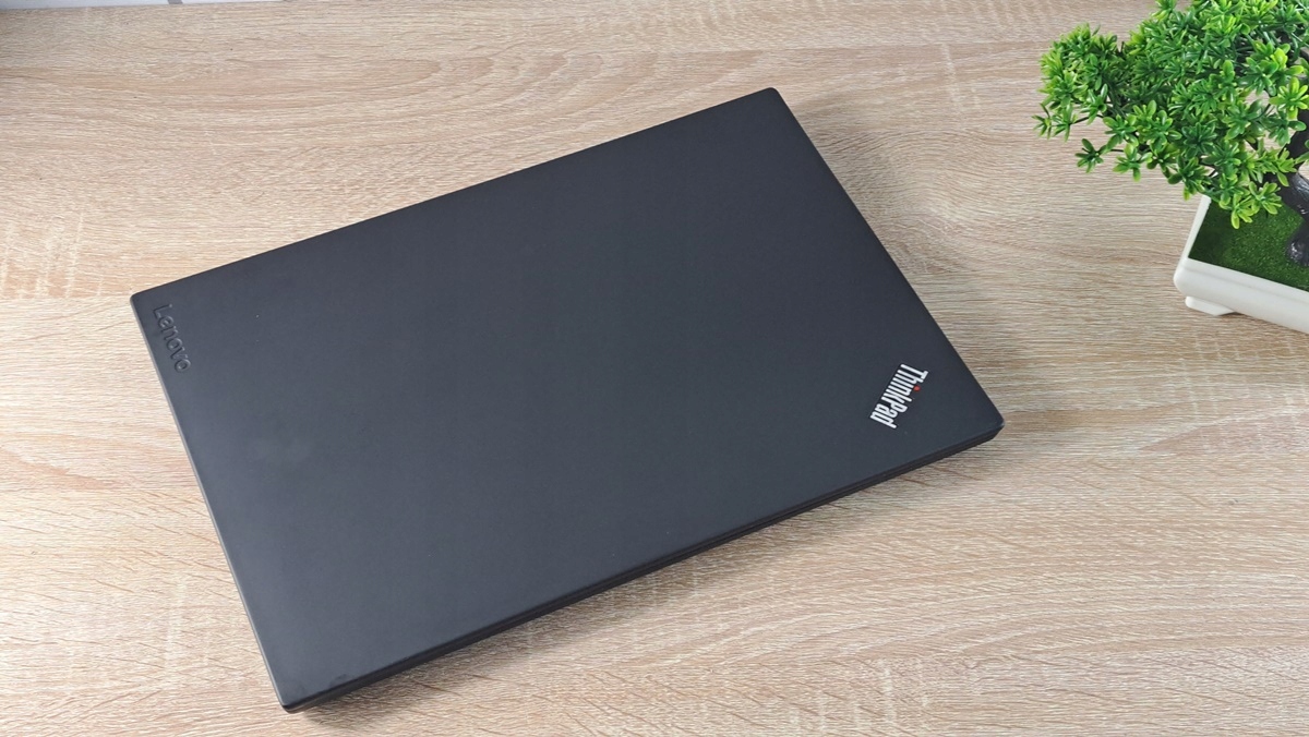 Lenovo ThinkPad T490 i5 4x4,1 GHz 16 GB 512 GB SSD NVMe FullHD WIN11 - Image 5