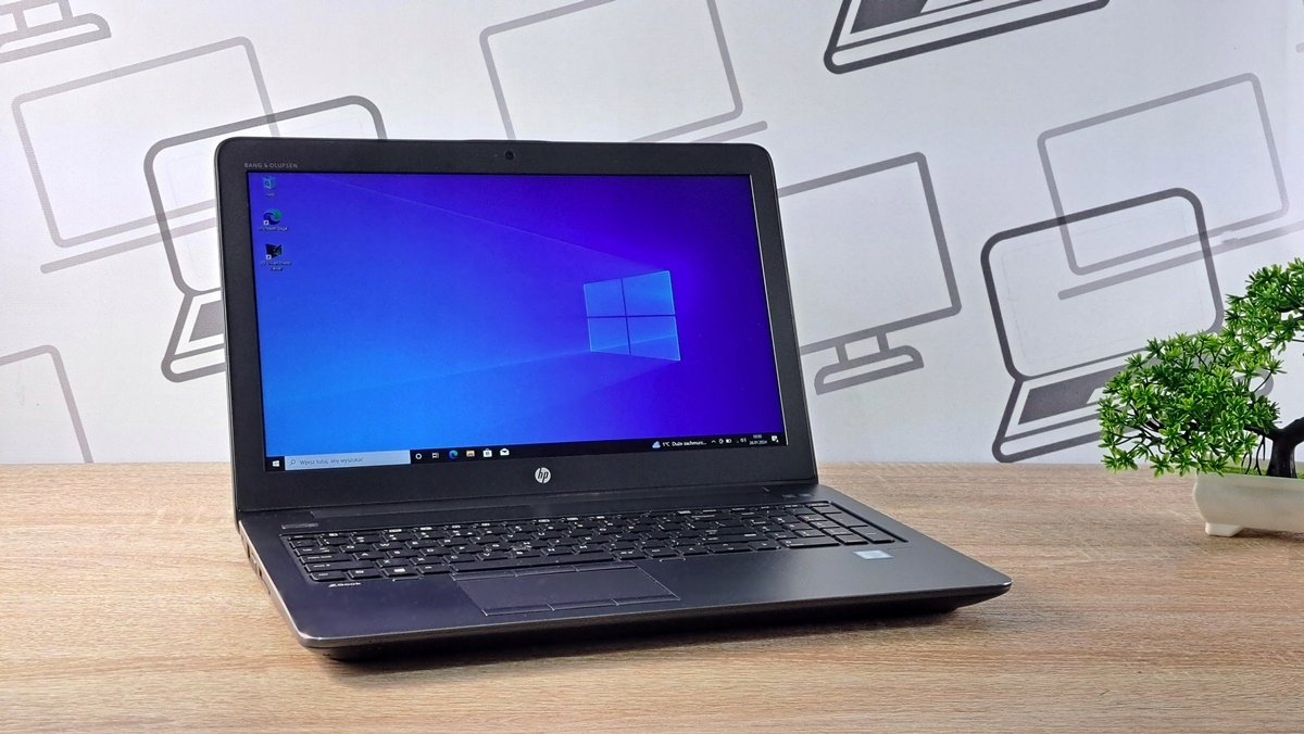 HP ZBook 15 G3 i7-6820HQ 8 GB 512 GB SSD FHD QUADRO M2000 4 GB W11 - Image 3