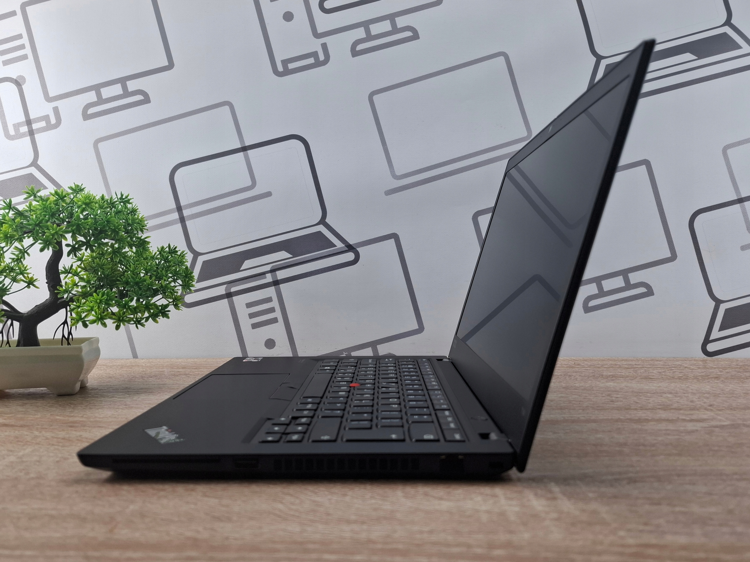 „Lenovo ThinkPad T14 Gen1 Ryzen 5 Pro 4650U“ 32 GB 256 GB „Full HD“ „Win11Pro“ - Image 6
